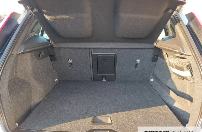 Volvo XC 40 cena 119900 przebieg: 122000, rok produkcji 2020 z Węgorzyno małe 301